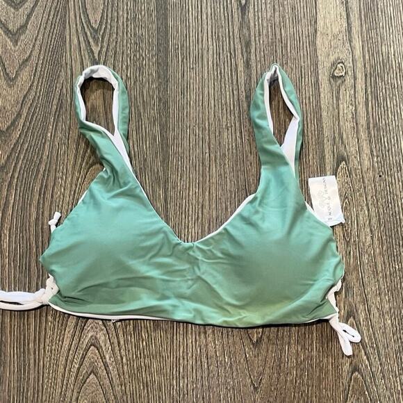NWOT Jacque Designs Bathing Suit Bikini Top Side Lace Padded Green White Size M - Picture 1 of 3